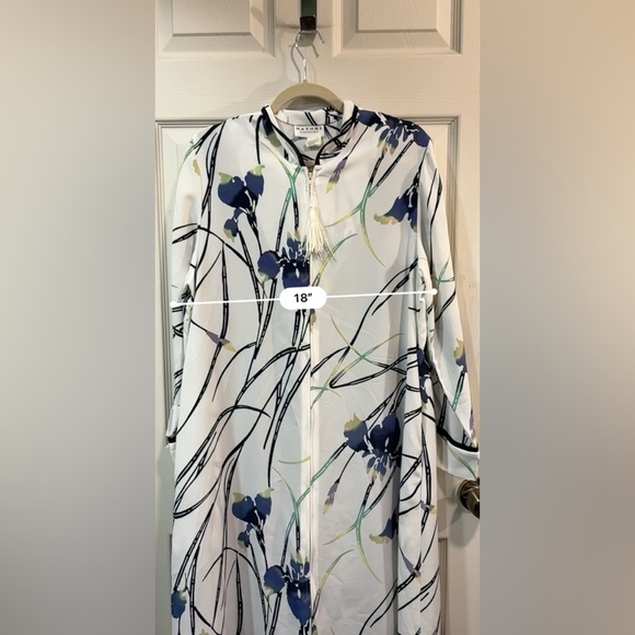 Vtg Natori Classics for Saks Caftan Full Zip Gown Robe Iris Floral Sz XS - Picture 11 of 16